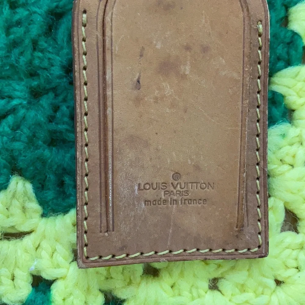 Louis Vuitton luggage tag and poi get